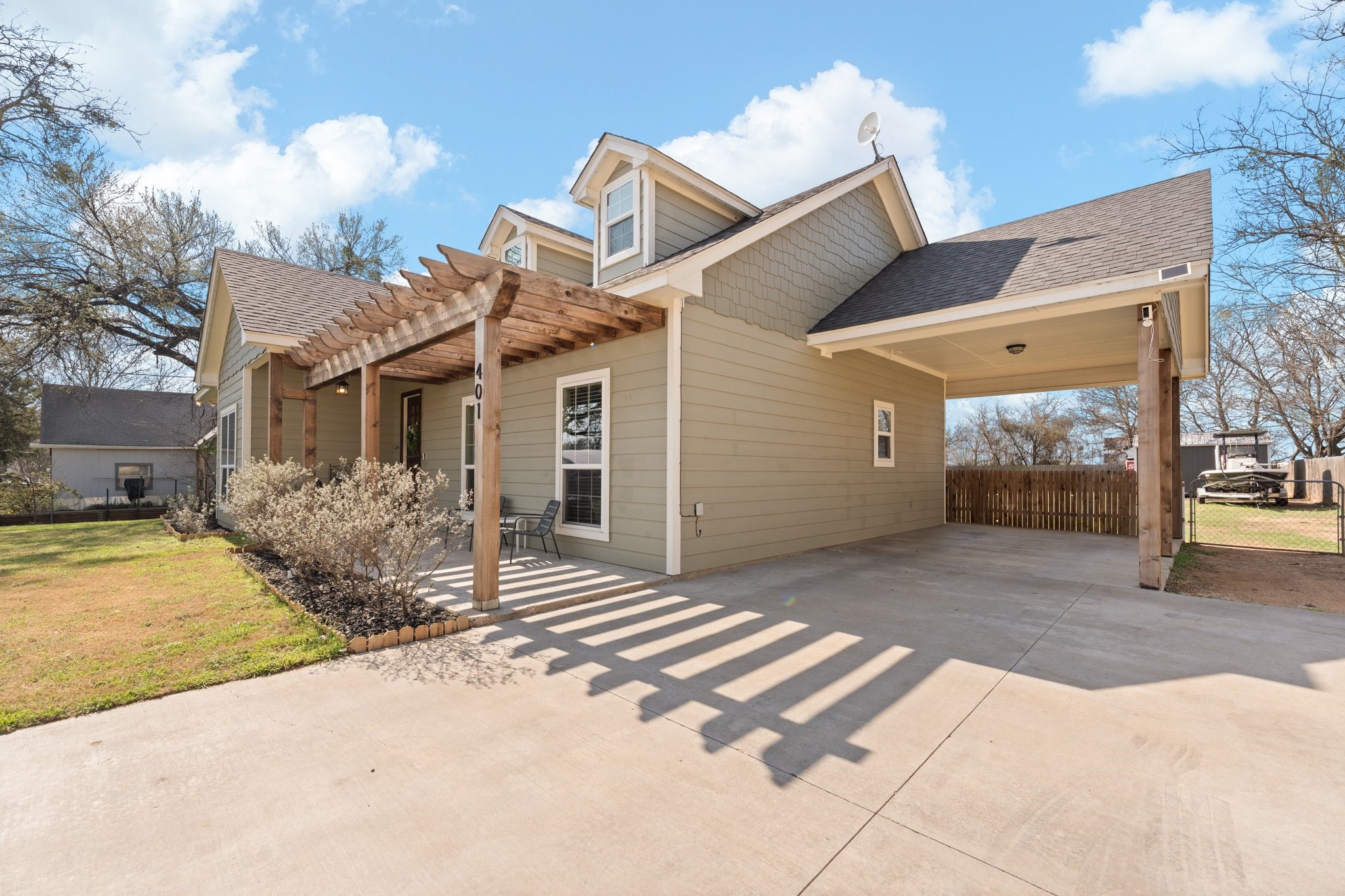401 N Cleburne Whitney Road Rio Vista TX 76093
