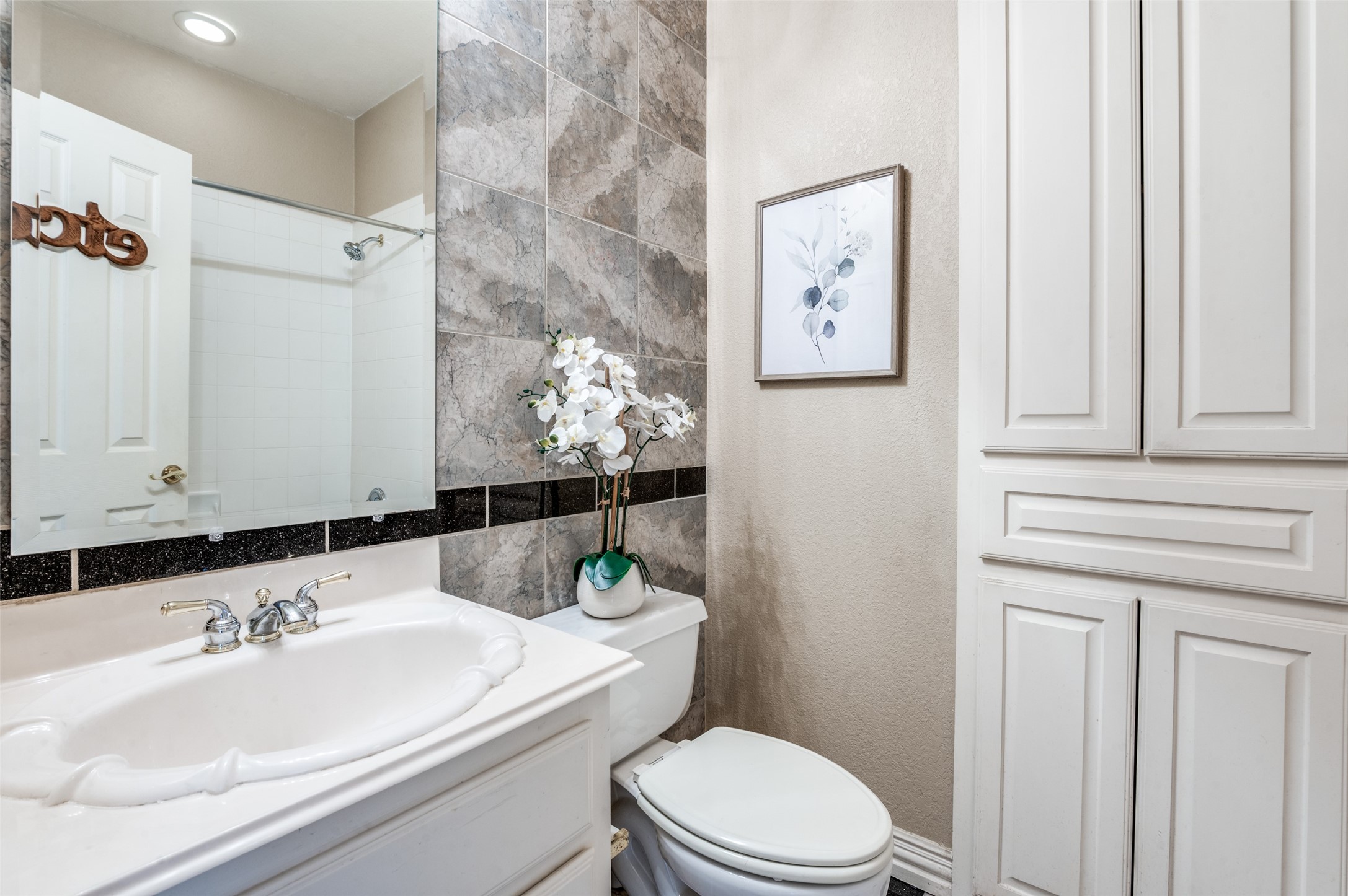 3752 Park Place Addison TX 75001