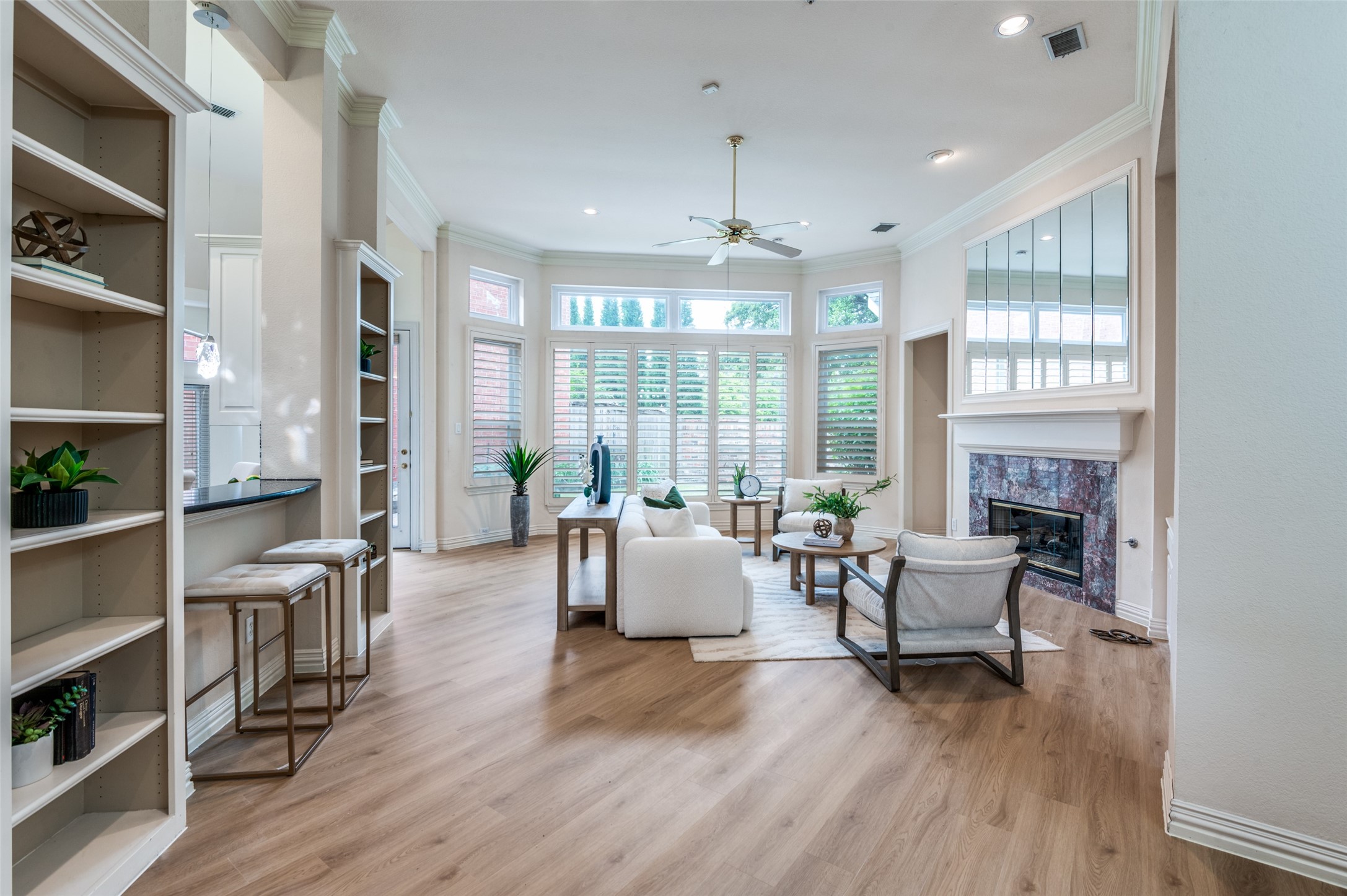 3752 Park Place Addison TX 75001