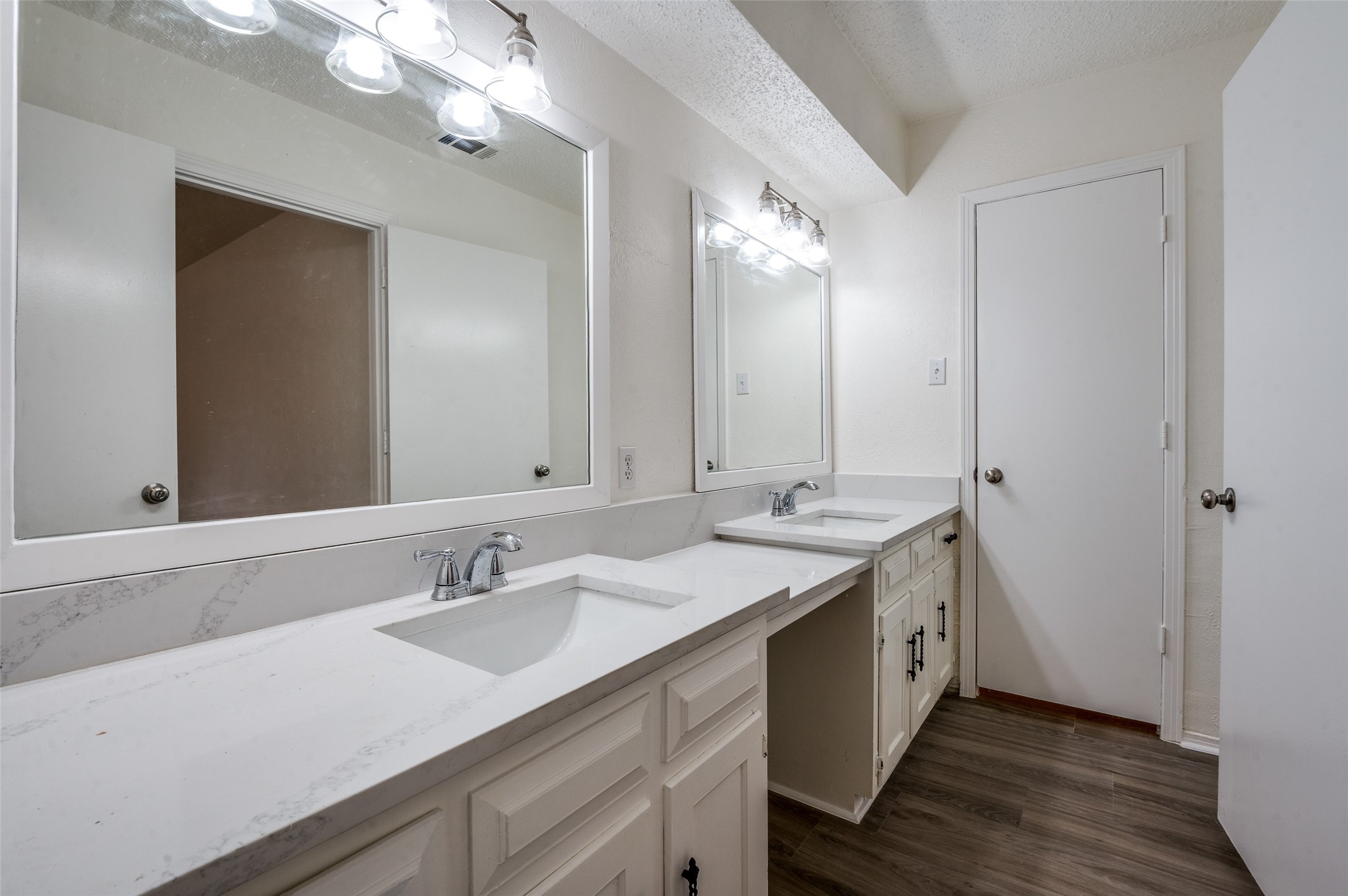 1902 Pat Lane Carrollton TX 75006