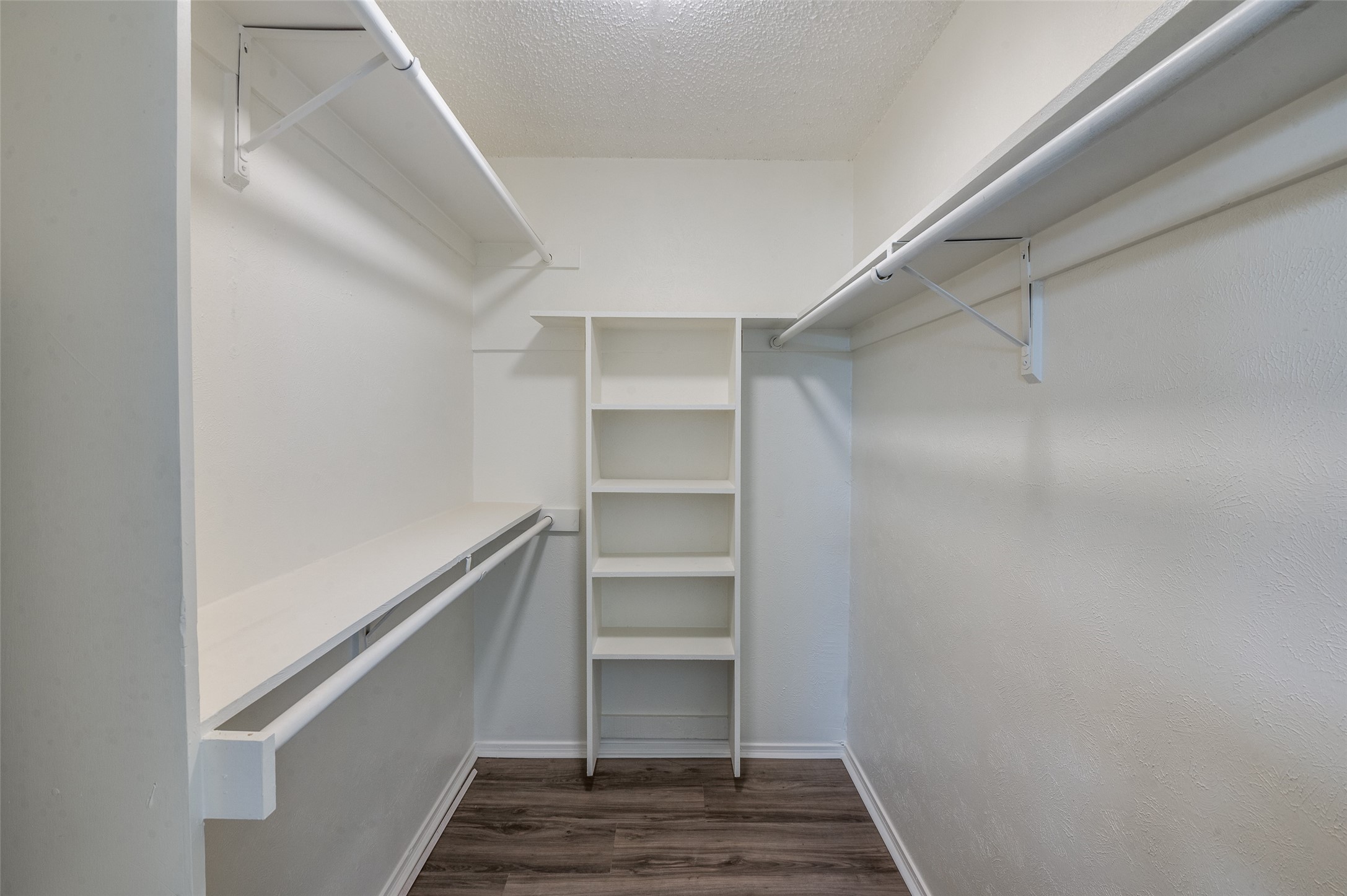 1902 Pat Lane Carrollton TX 75006
