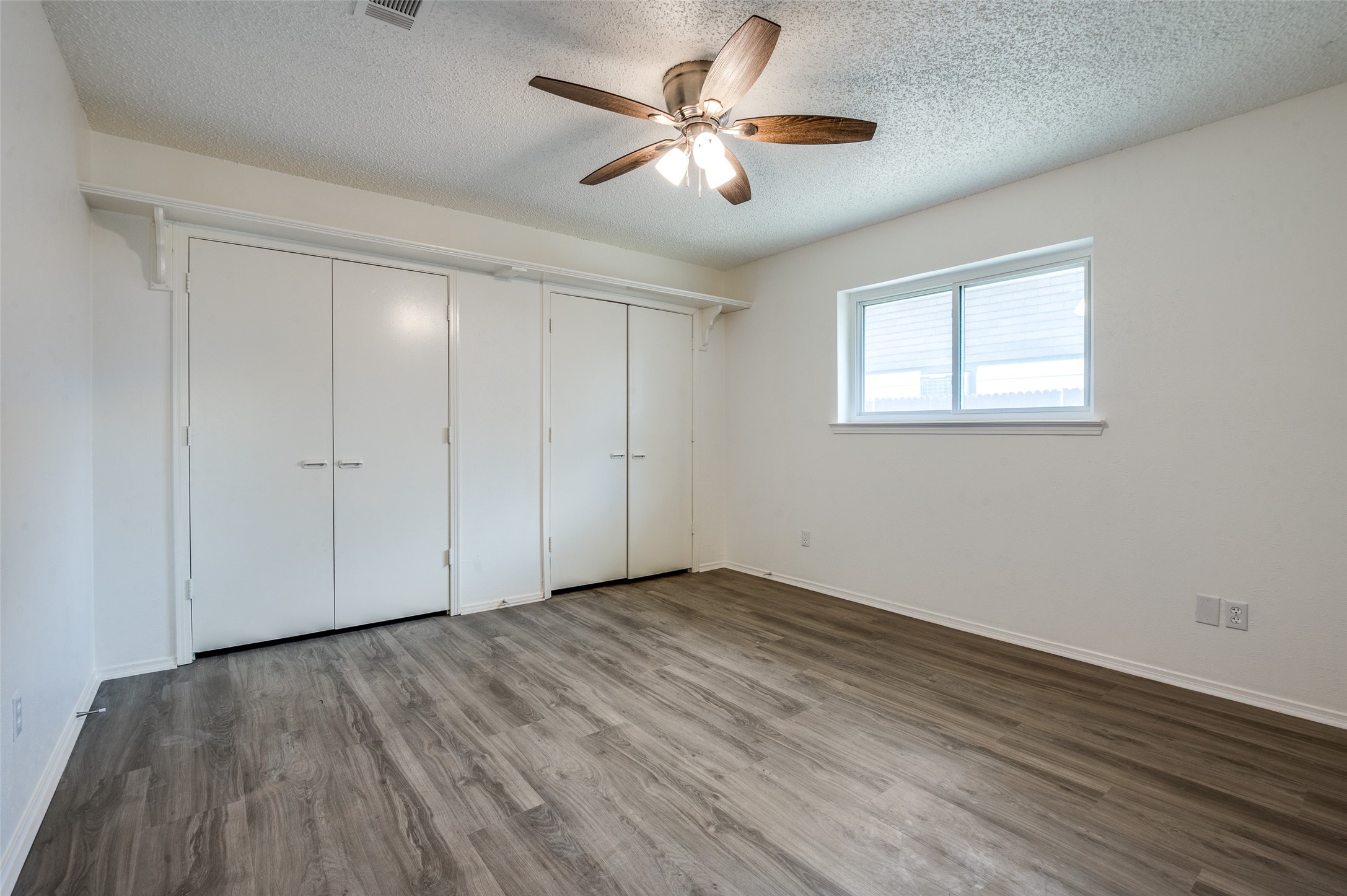 1902 Pat Lane Carrollton TX 75006