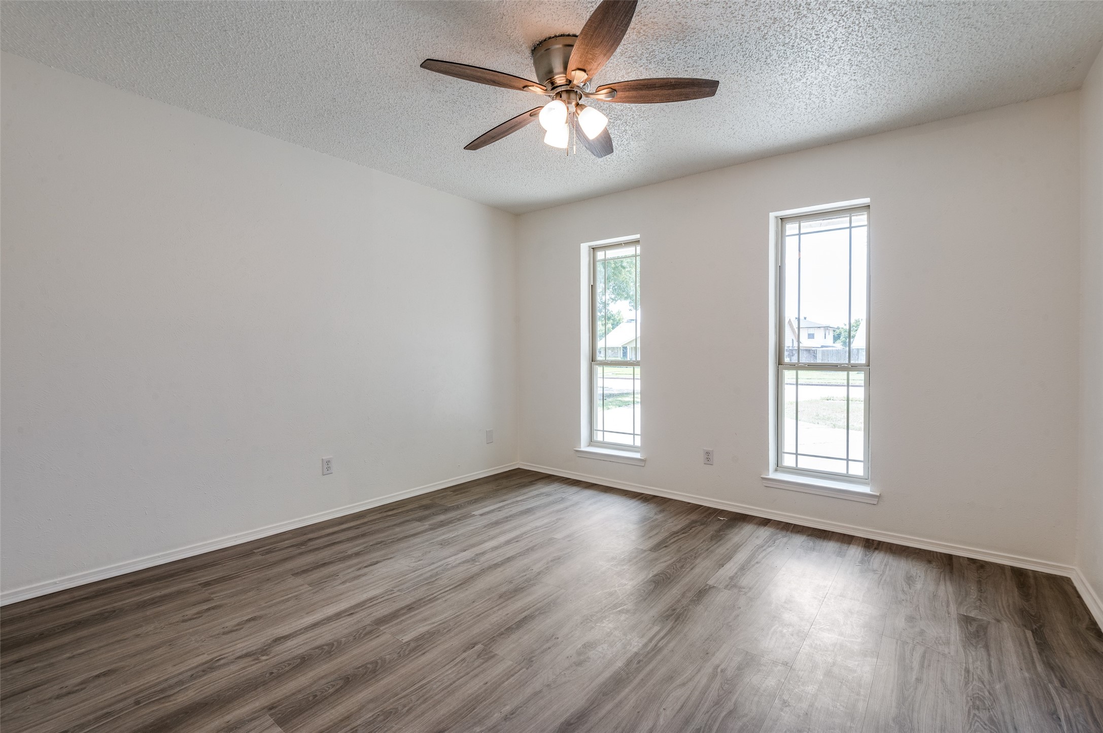 1902 Pat Lane Carrollton TX 75006
