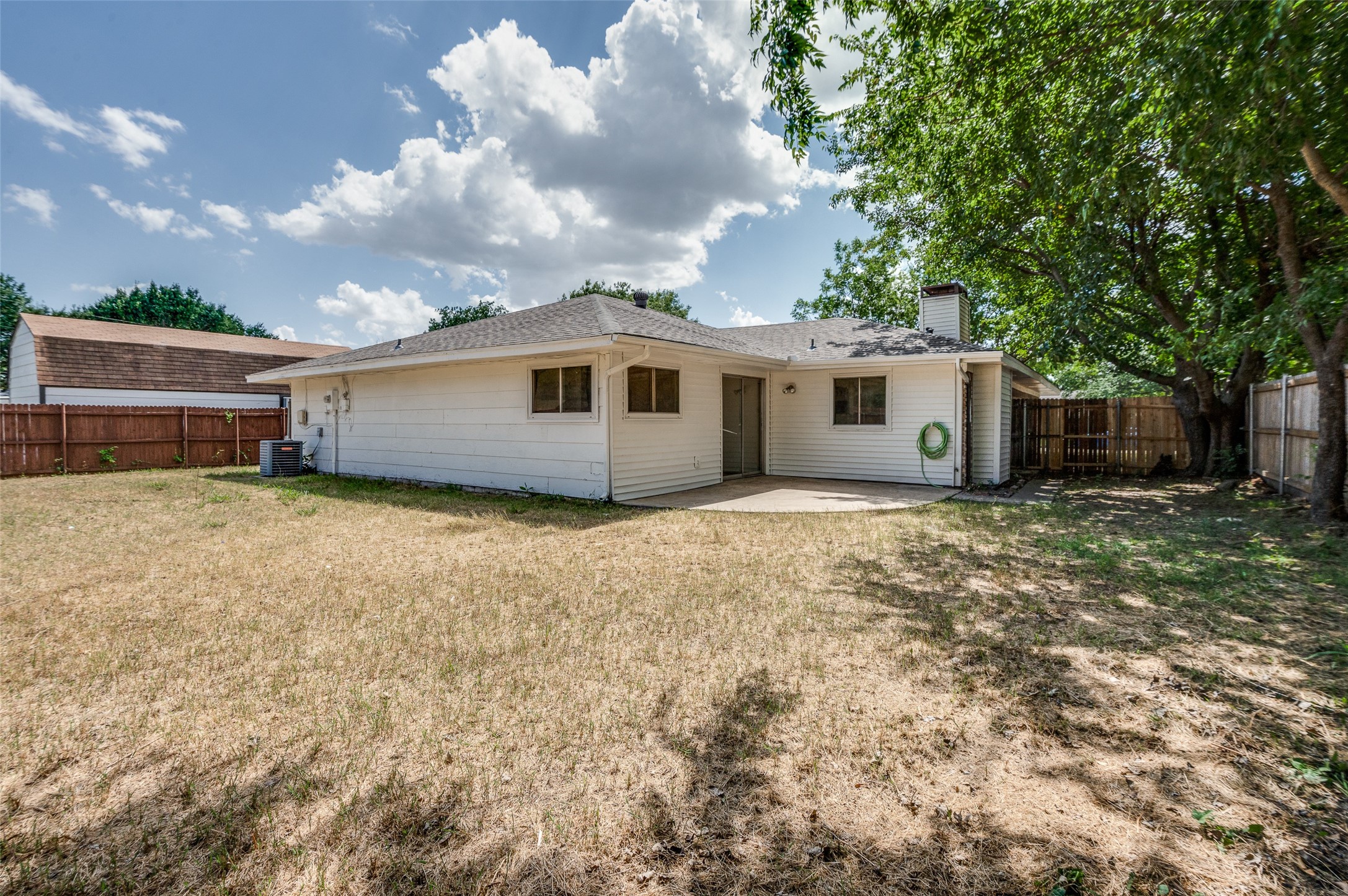 1902 Pat Lane Carrollton TX 75006
