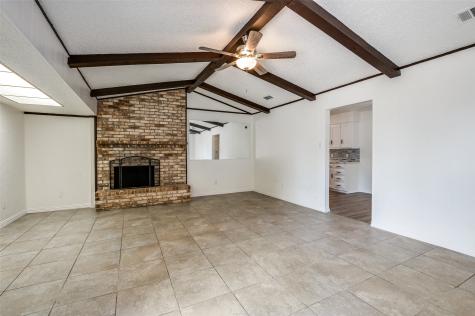 1902 Pat Lane Carrollton TX 75006