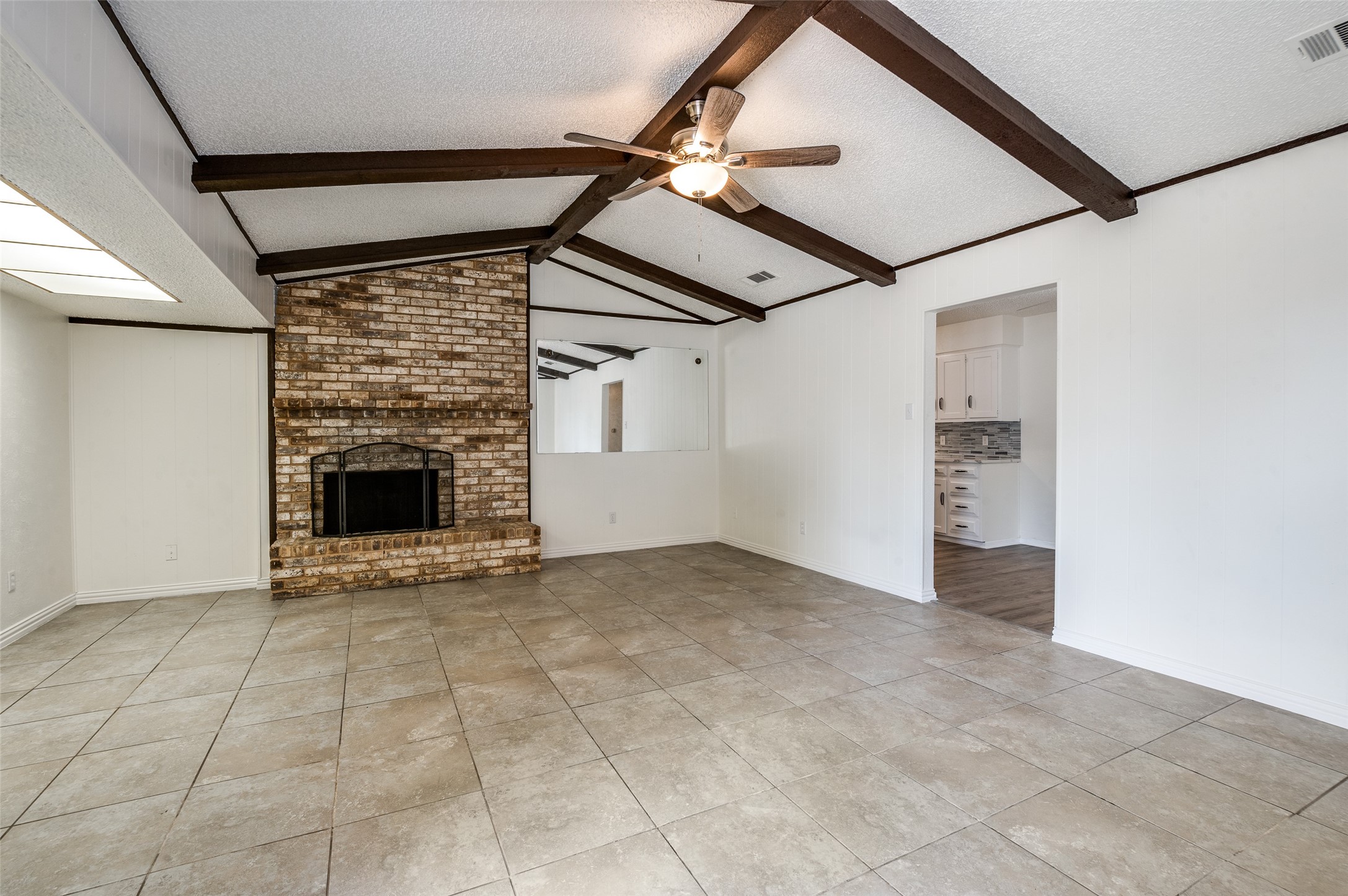 1902 Pat Lane Carrollton TX 75006