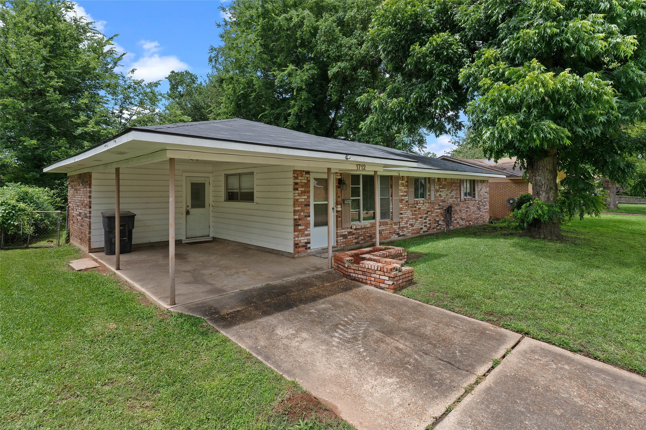 1712 Bradley Street Bossier City LA 71112