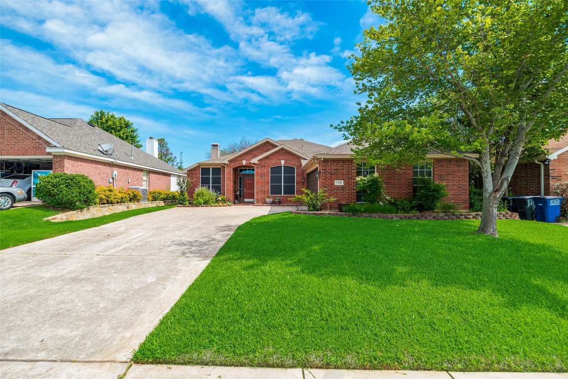 1709 Nightingale Lane Corinth TX 76210