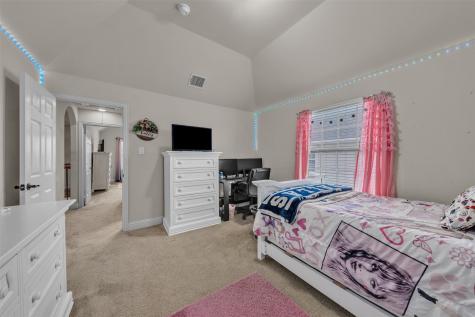 7235 Orillo Grand Prairie TX 75054