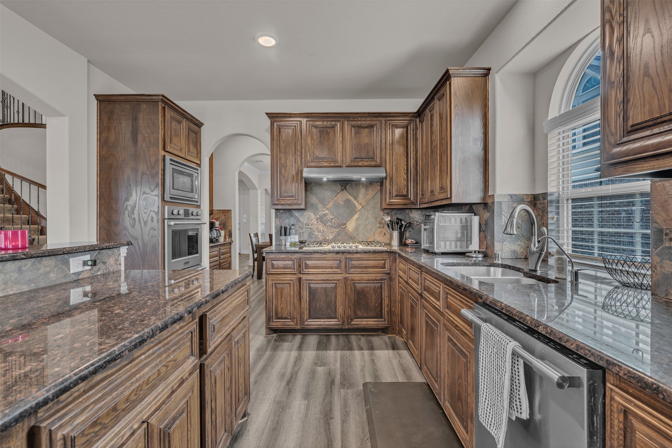 7235 Orillo Grand Prairie TX 75054