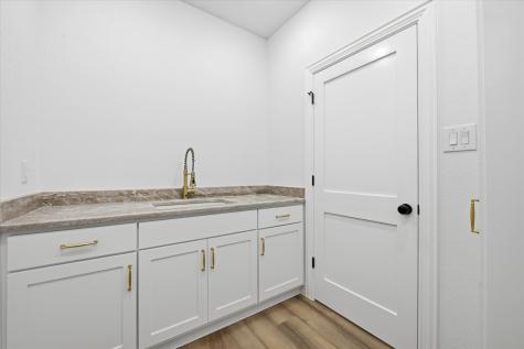 377 Oak Cove Court Sunset TX 76270