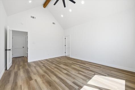 377 Oak Cove Court Sunset TX 76270