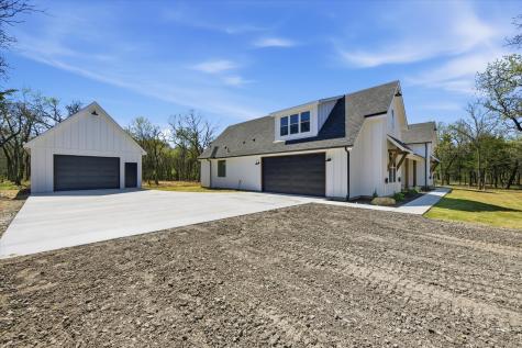 377 Oak Cove Court Sunset TX 76270