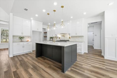 377 Oak Cove Court Sunset TX 76270