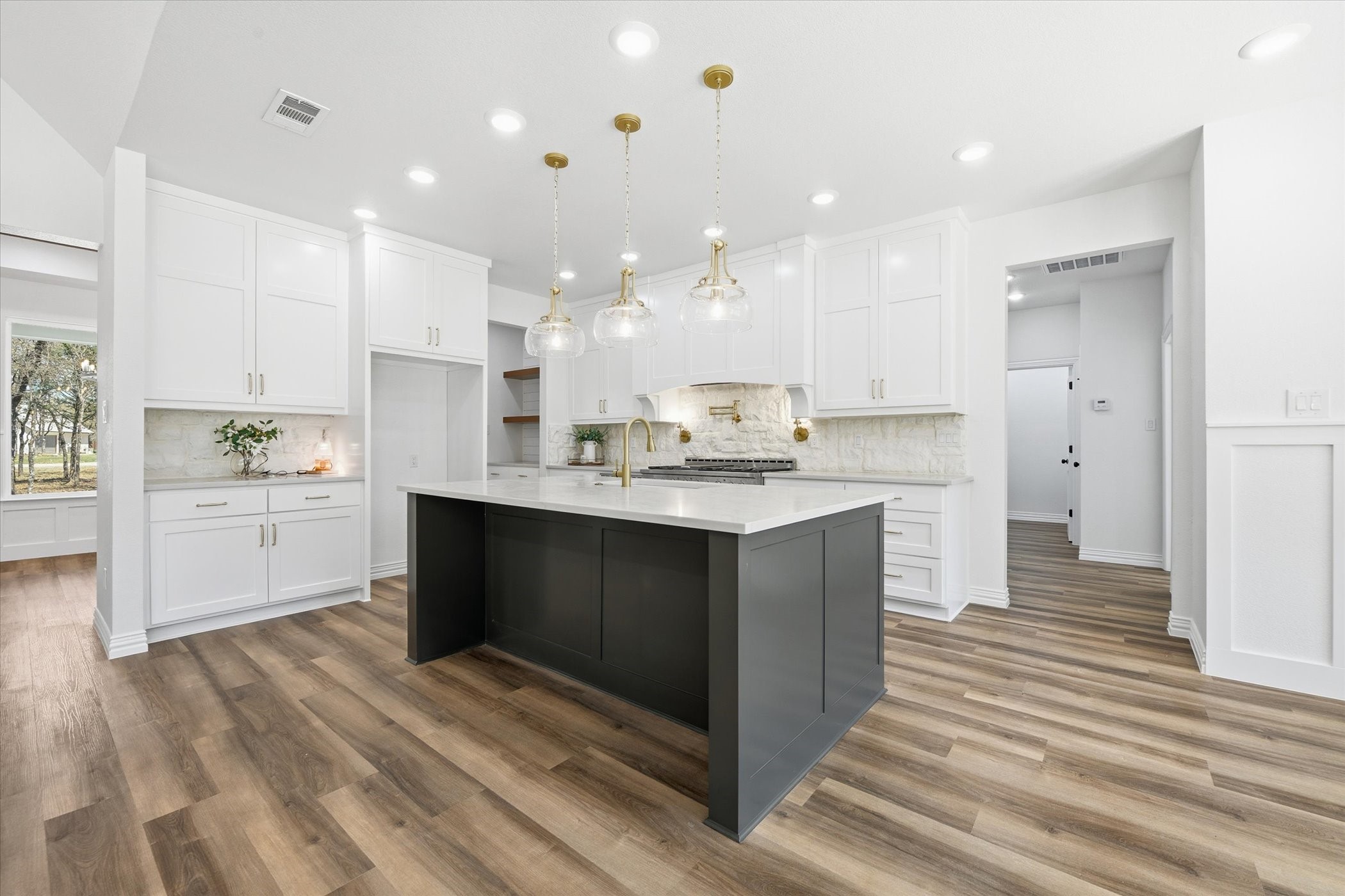 377 Oak Cove Court Sunset TX 76270
