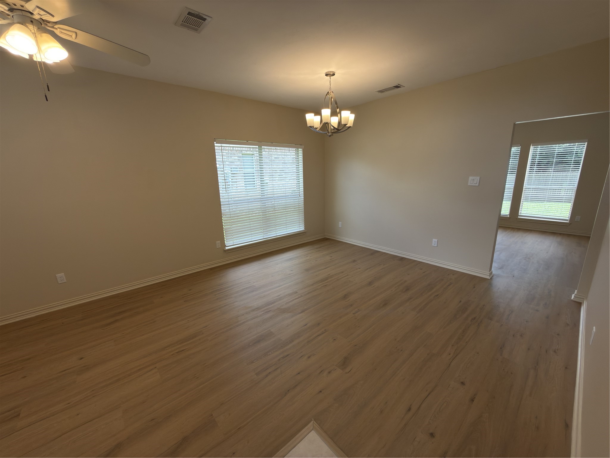 5607 Creekhollow Drive Arlington TX 76018