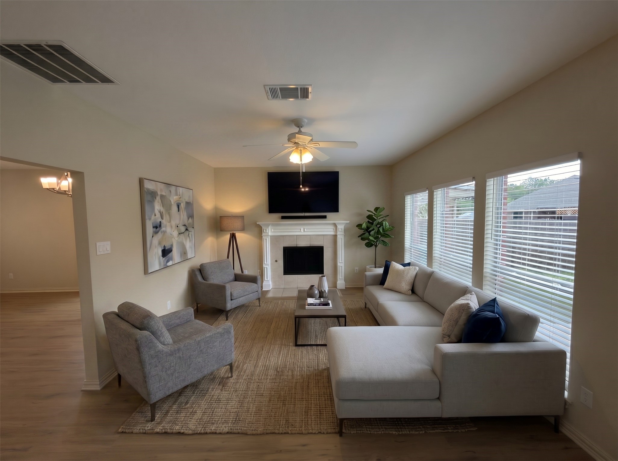 5607 Creekhollow Drive Arlington TX 76018