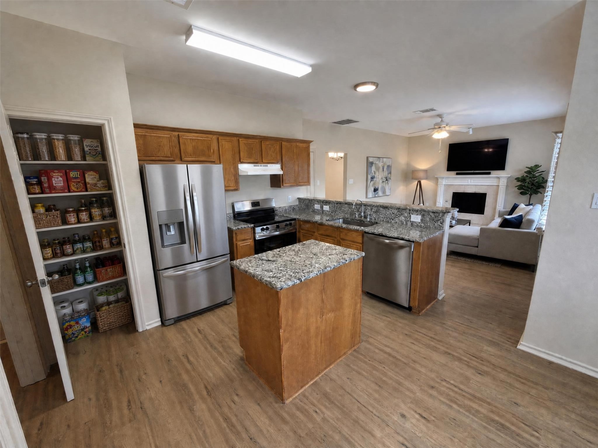 5607 Creekhollow Drive Arlington TX 76018
