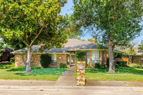 1013 Canyon Ridge Drive Desoto TX 75115