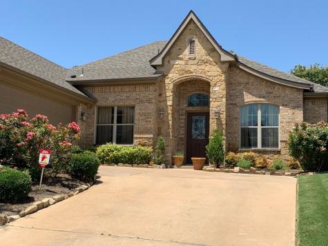 1112 Hidden Glen Court Burleson TX 76028