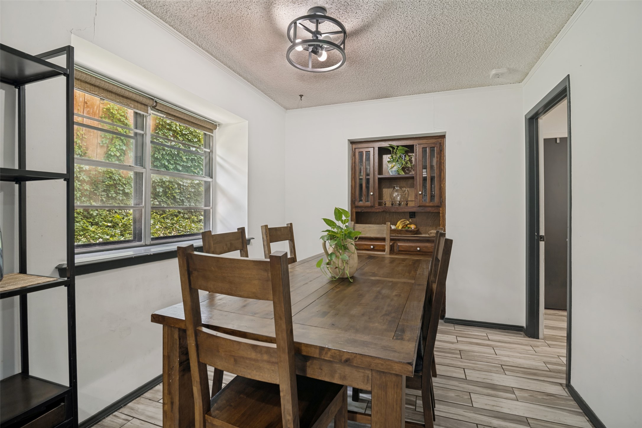 1217 Gardengate Circle Garland TX 75043