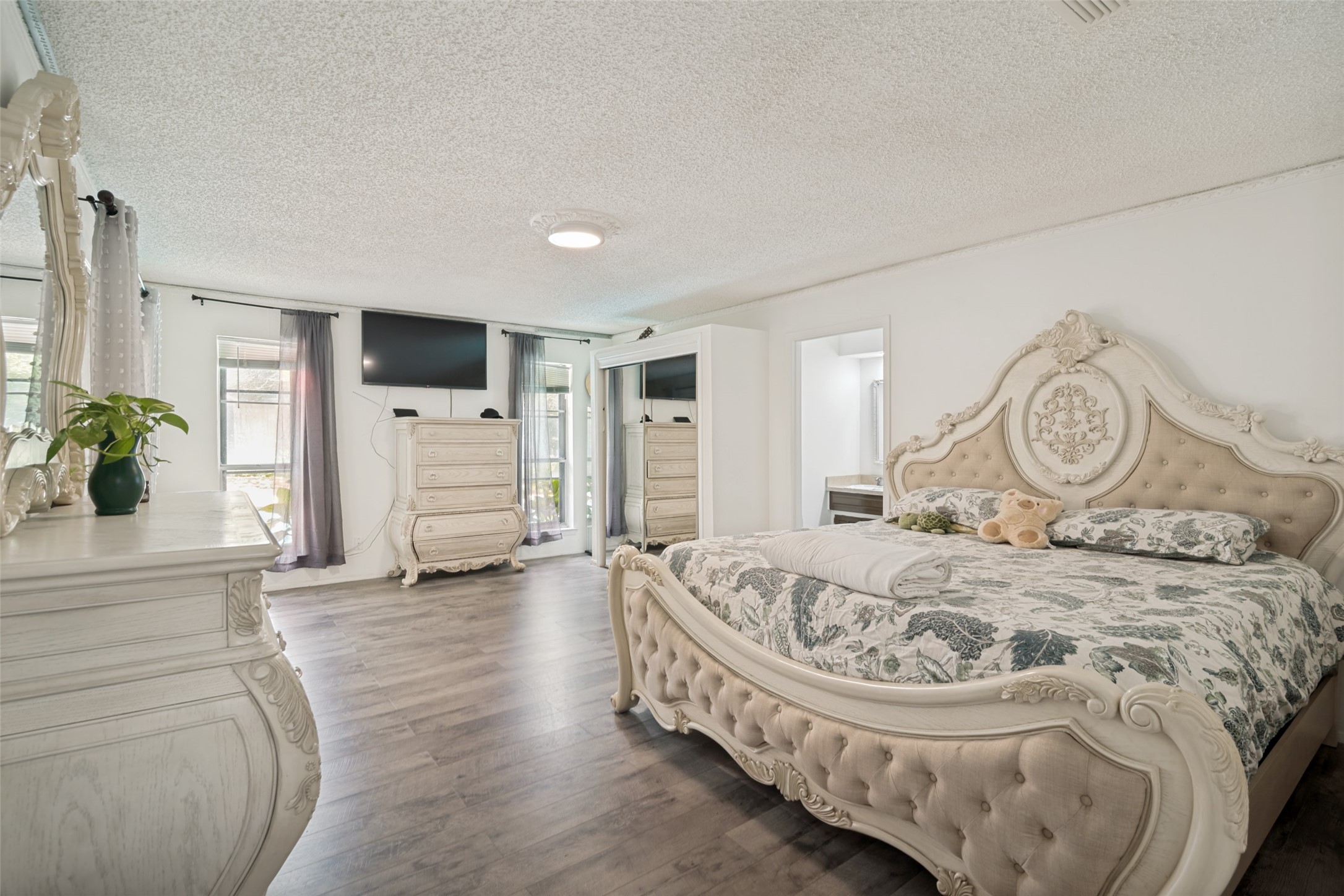 1217 Gardengate Circle Garland TX 75043