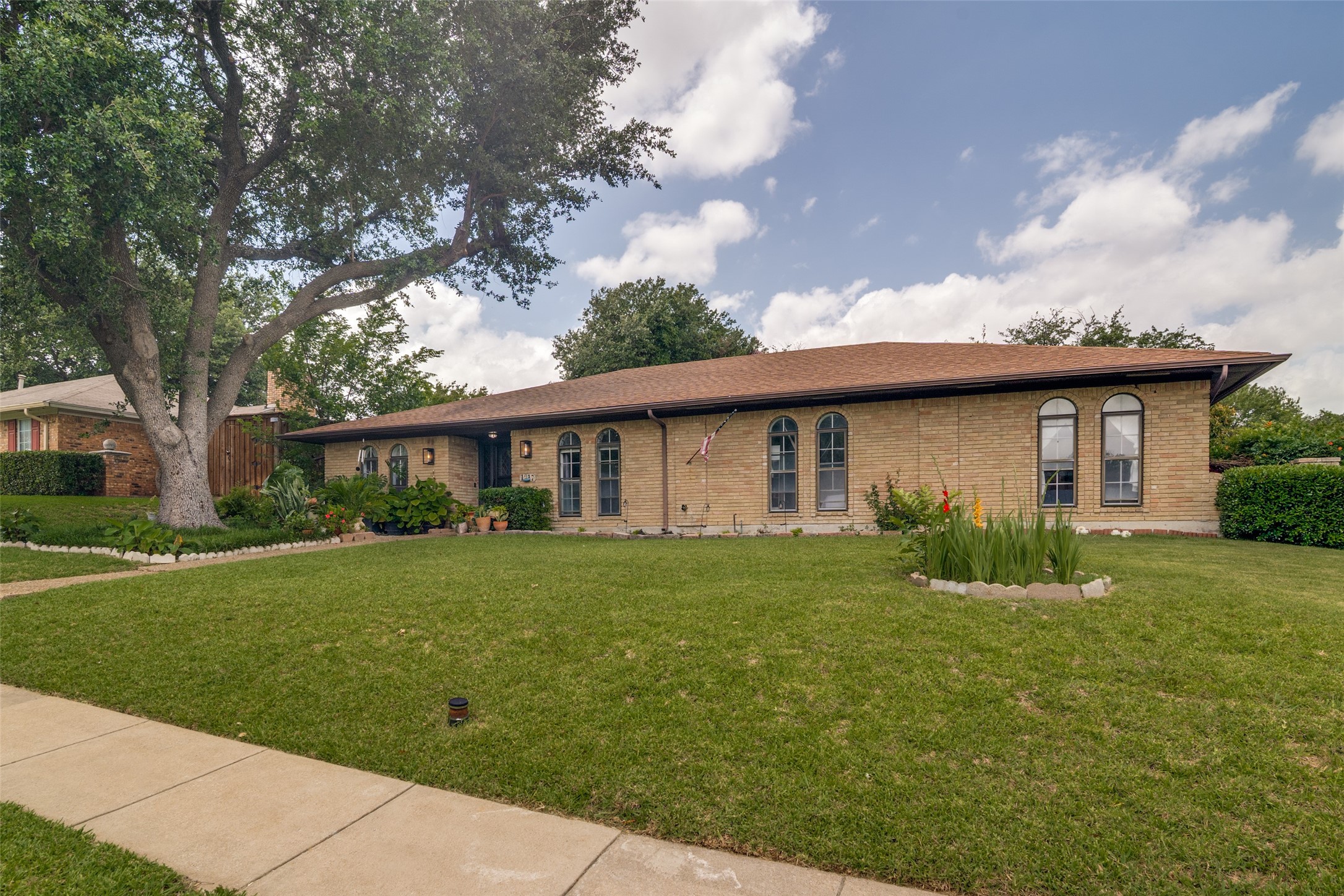 1217 Gardengate Circle Garland TX 75043
