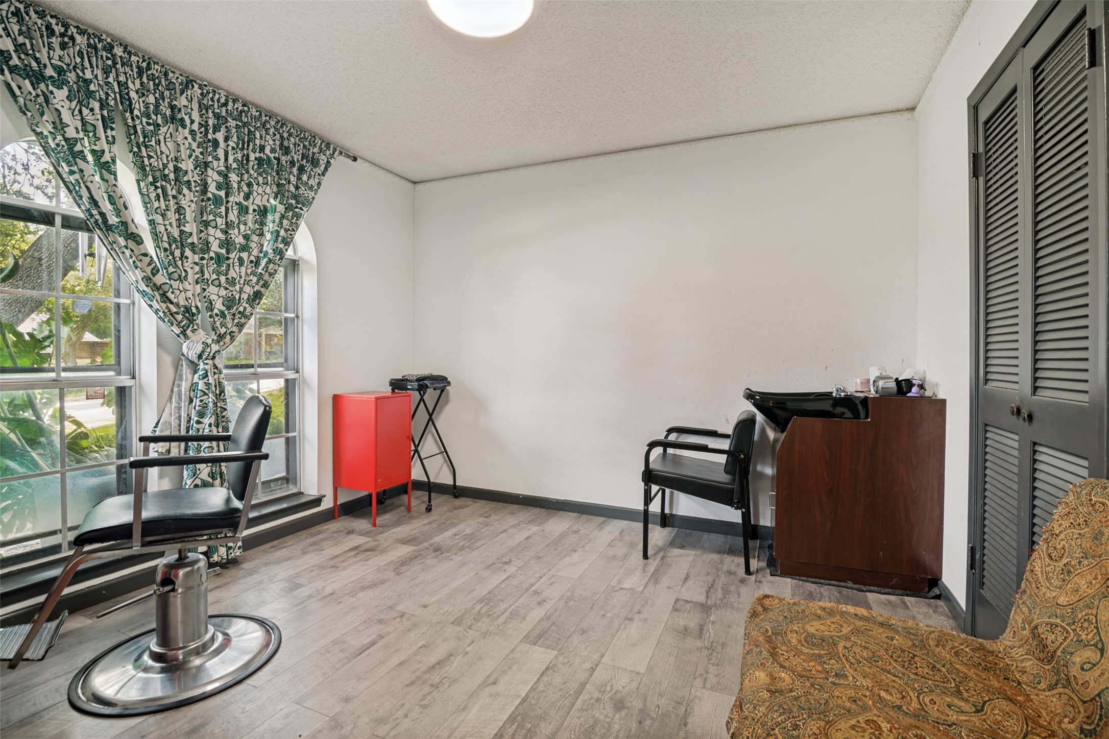 1217 Gardengate Circle Garland TX 75043