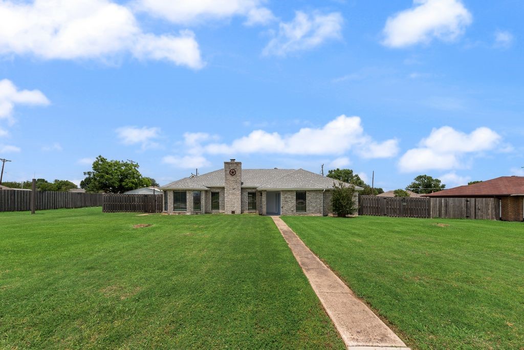 3517 Sachse Road Sachse TX 75048