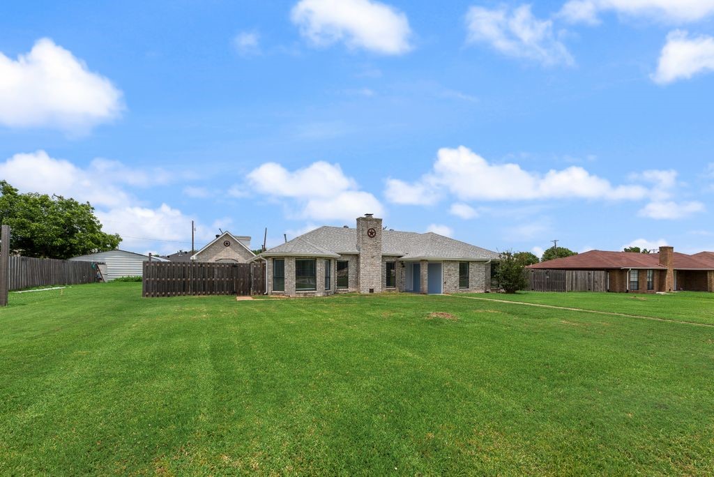 3517 Sachse Road Sachse TX 75048