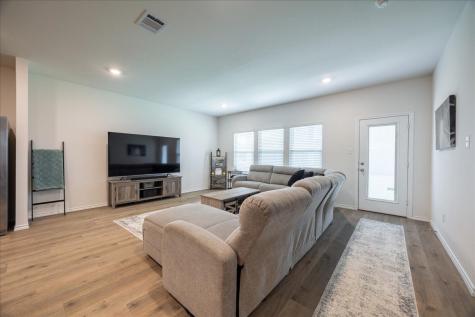 729 Amelia Court Pilot Point TX 76258
