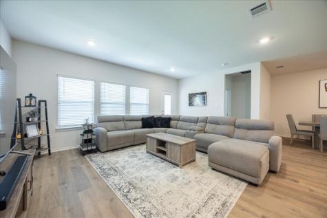 729 Amelia Court Pilot Point TX 76258