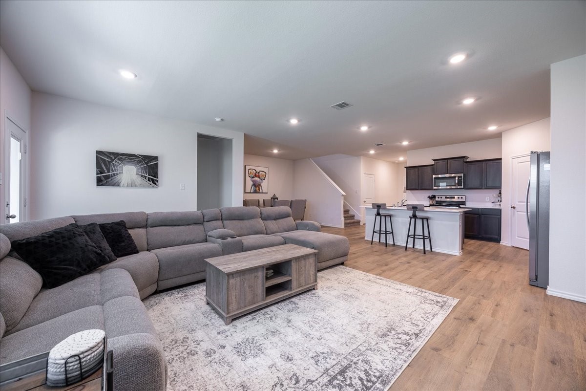 729 Amelia Court Pilot Point TX 76258