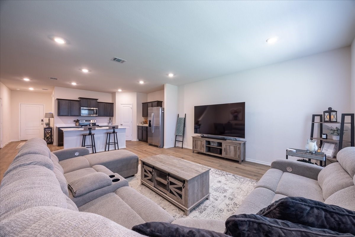 729 Amelia Court Pilot Point TX 76258