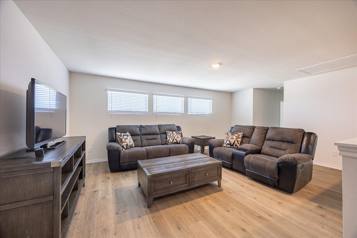 729 Amelia Court Pilot Point TX 76258