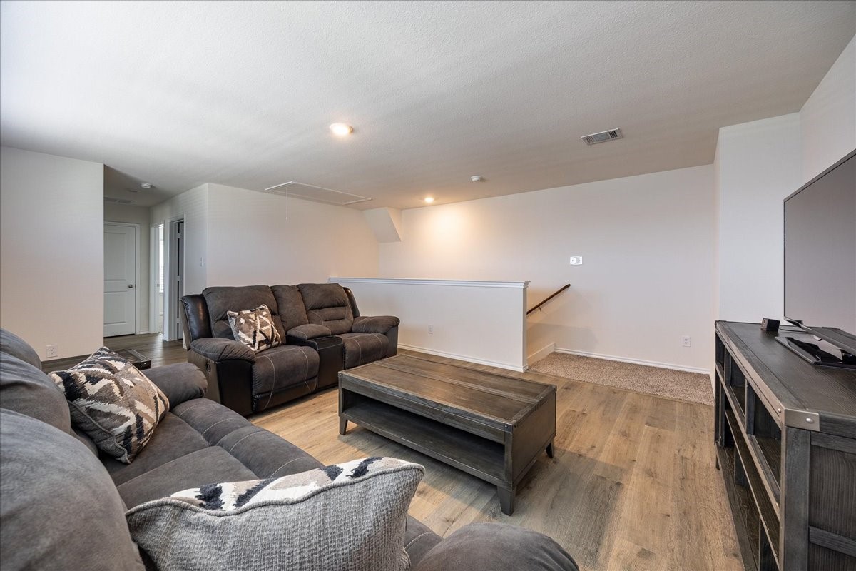 729 Amelia Court Pilot Point TX 76258