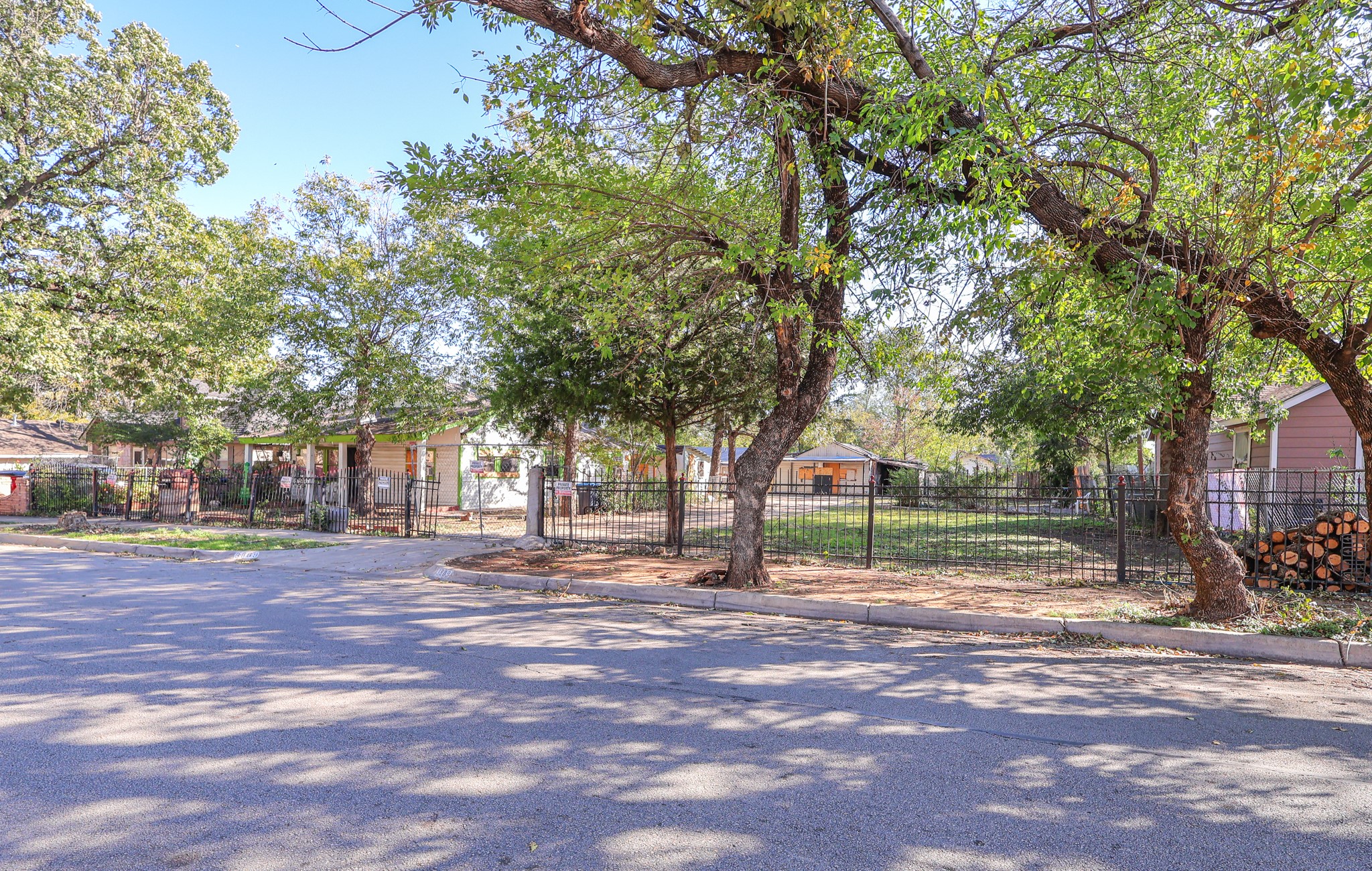 3809 May Street Fort Worth TX 76110