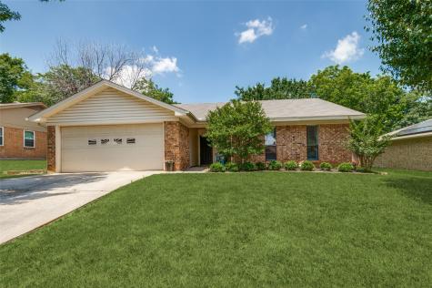 831 N Atkerson Lane Euless TX 76040