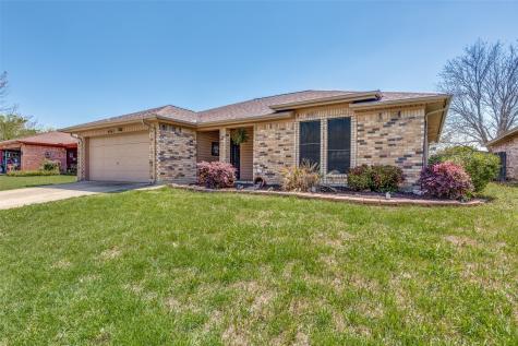 6361 Hunters Glen Drive Watauga TX 76148