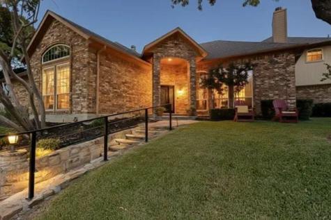 2806 Sausalito Drive Carrollton TX 75007