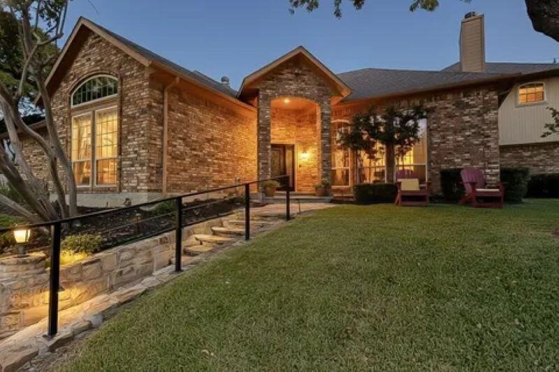 2806 Sausalito Drive Carrollton TX 75007