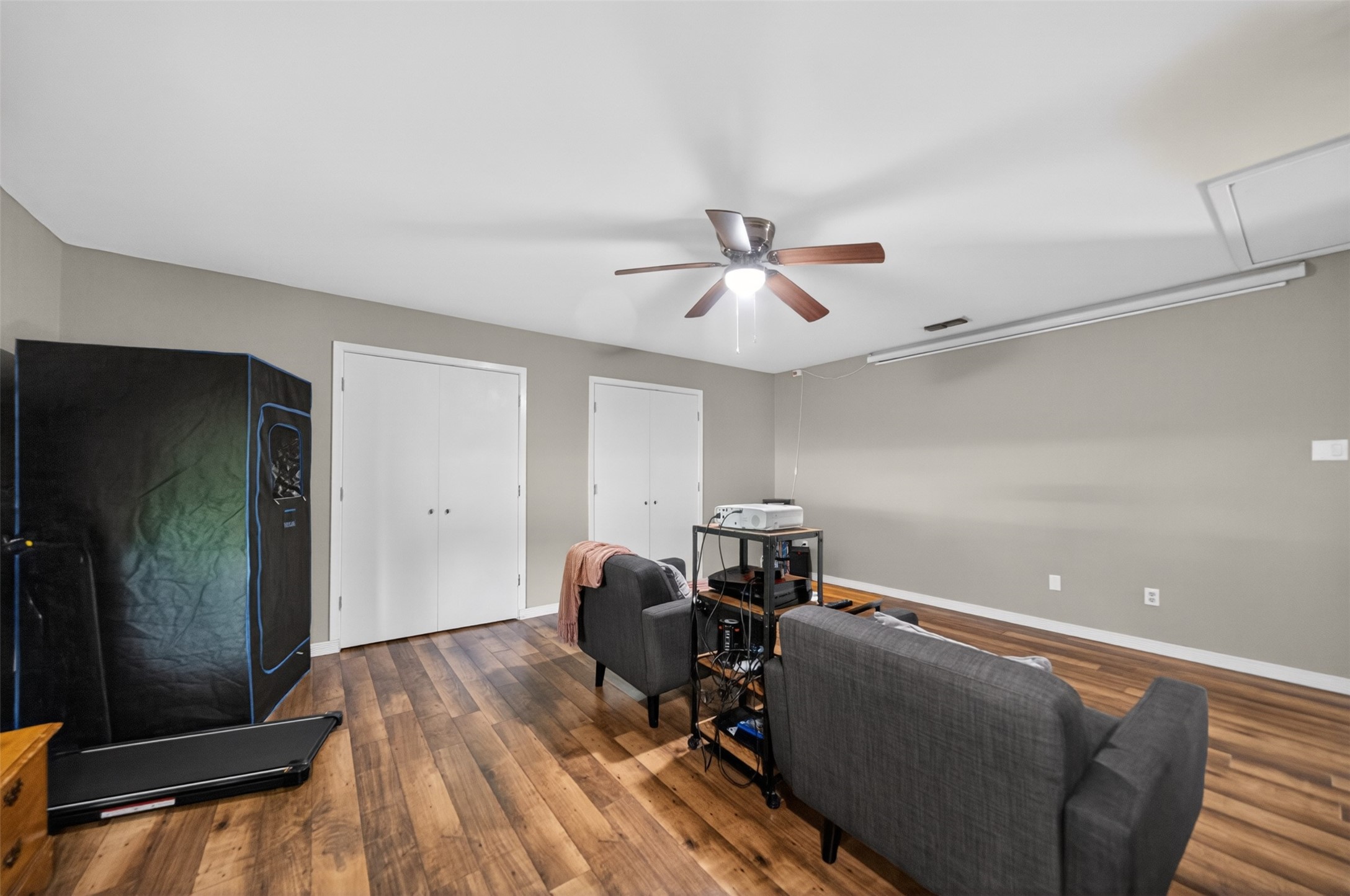 709 S Oak Street Van TX 75790