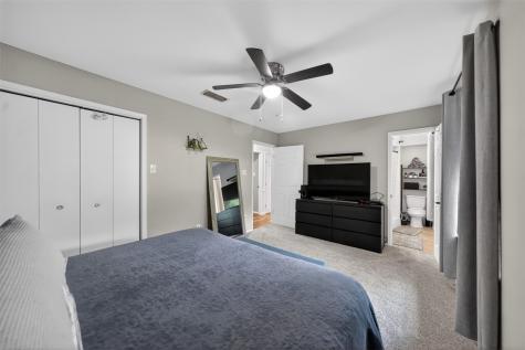 709 S Oak Street Van TX 75790
