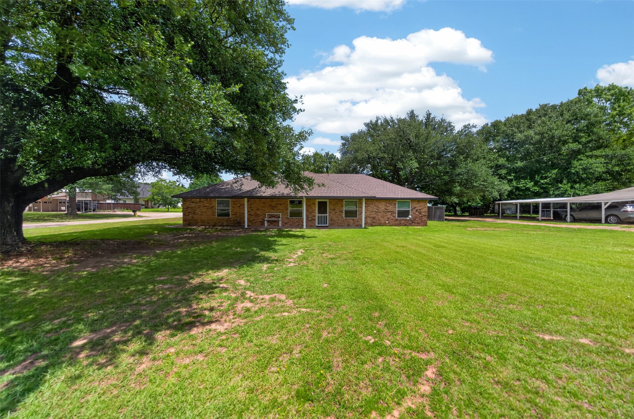 709 S Oak Street Van TX 75790