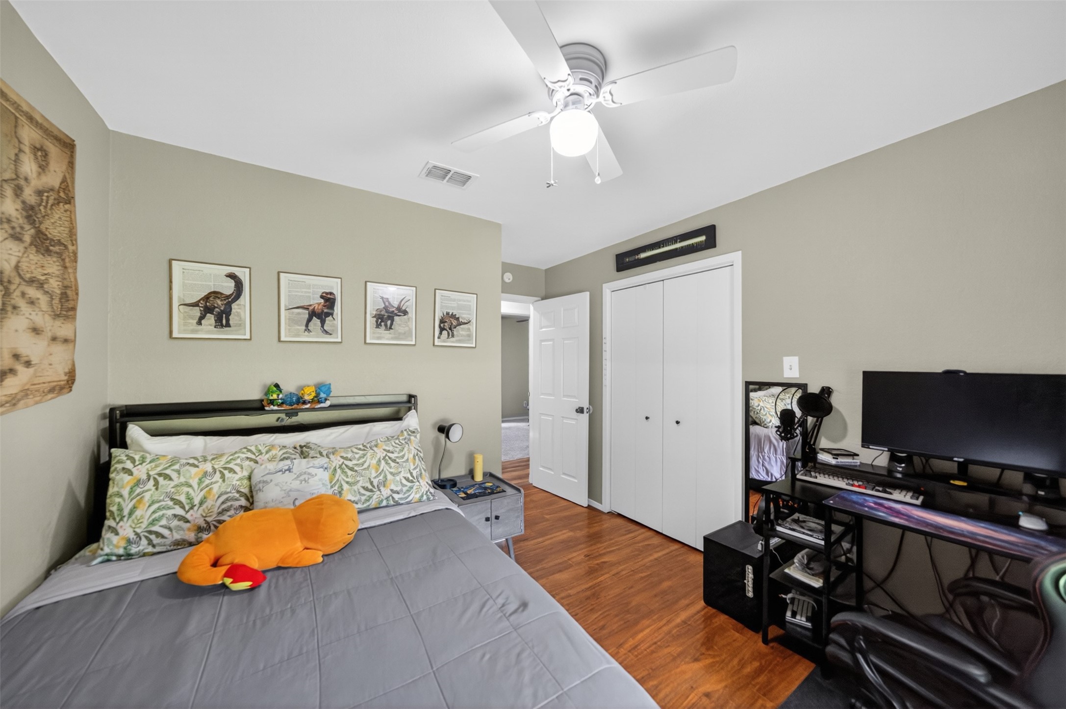709 S Oak Street Van TX 75790
