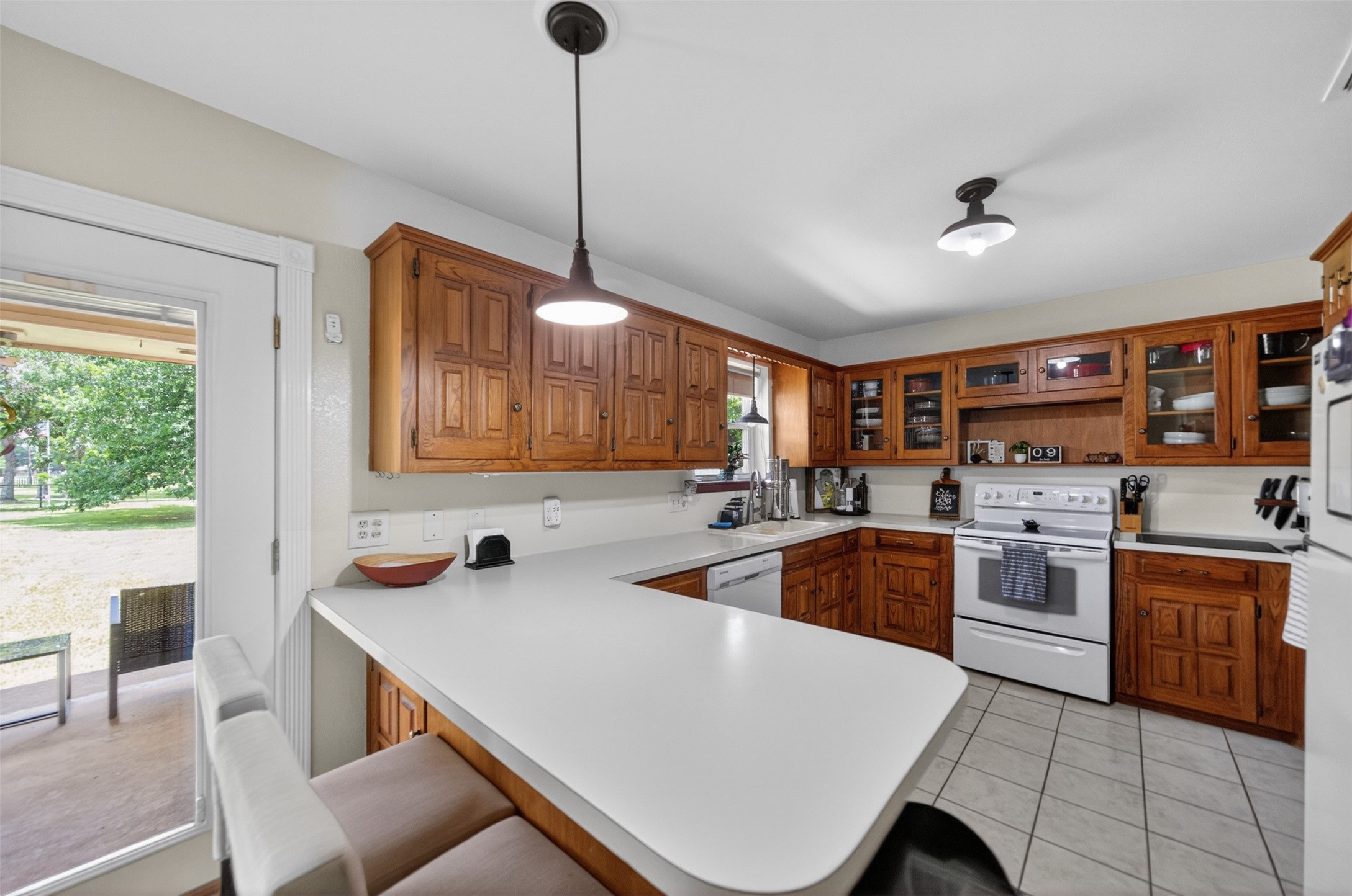 709 S Oak Street Van TX 75790