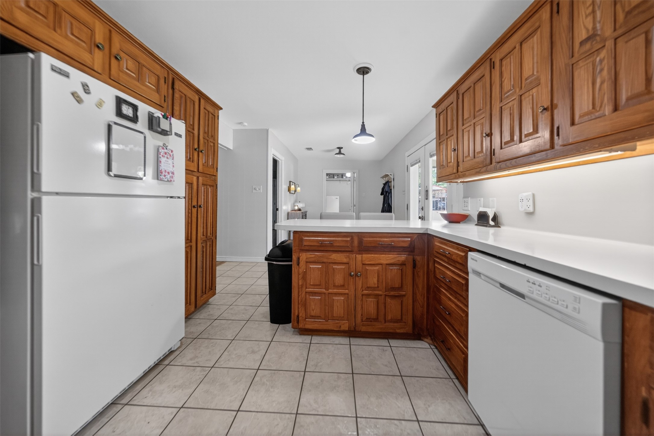 709 S Oak Street Van TX 75790