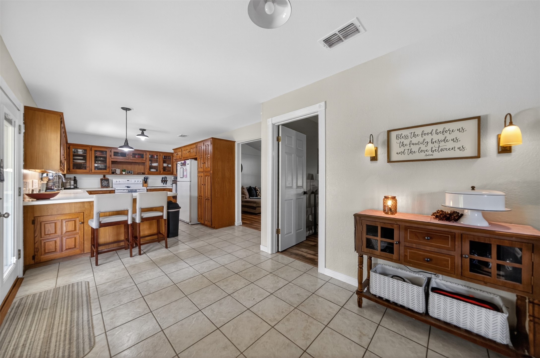 709 S Oak Street Van TX 75790