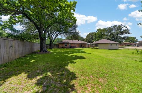 709 S Oak Street Van TX 75790
