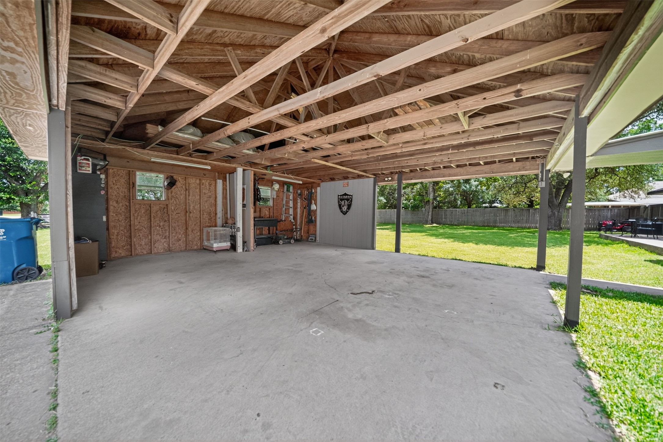 709 S Oak Street Van TX 75790